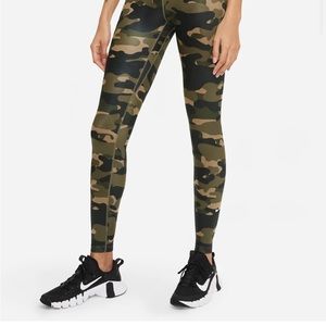 NWOT Nike One Mid-Rise Camo Leggings